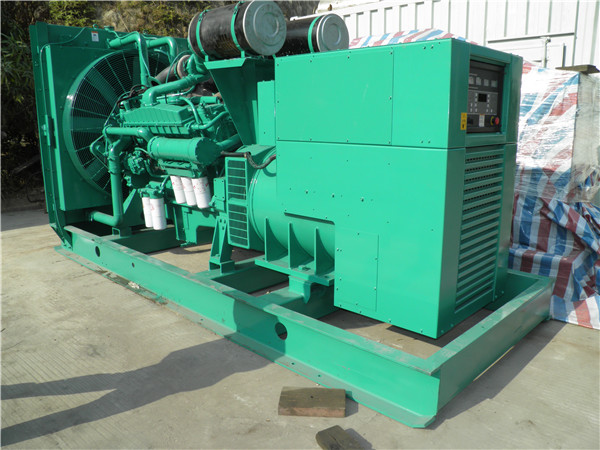安丘出租发电机 发电机组厂家：柴油发电机组的控制屏的作用是什么？