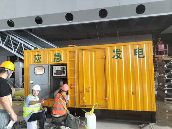 安丘怎样判断空气滤清器是否需要更换？